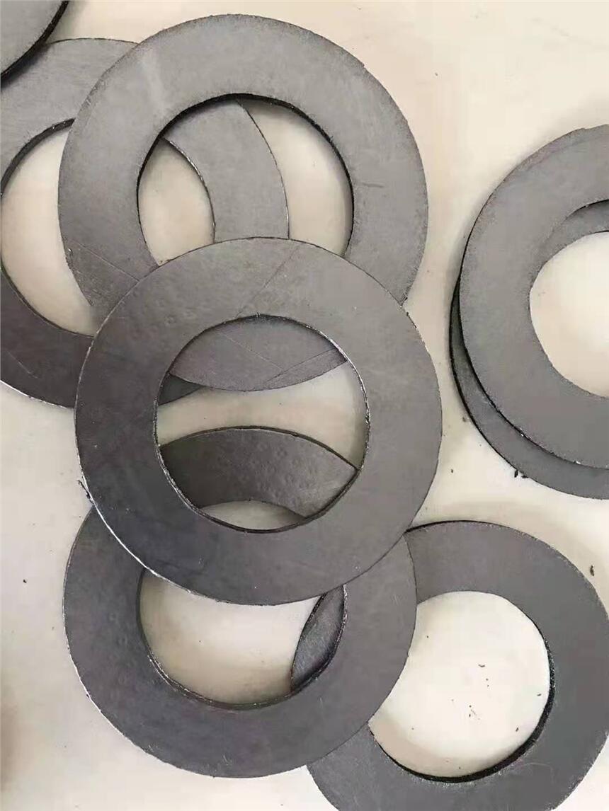 美標(biāo)金屬石墨纏繞墊 天津柔性石墨墊 鑫弘石墨復(fù)合墊