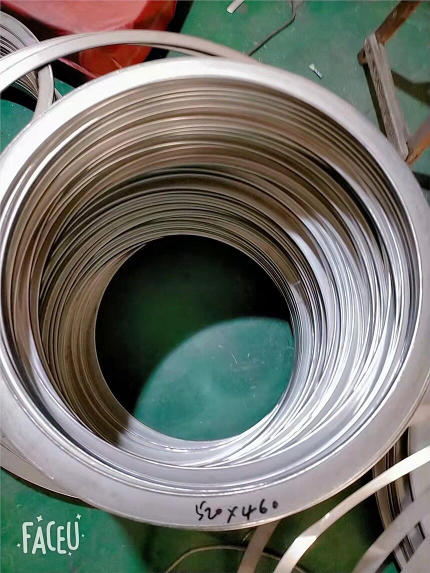 304外包邊石墨不銹鋼增強(qiáng)墊片 304外包邊不銹鋼石棉墊片